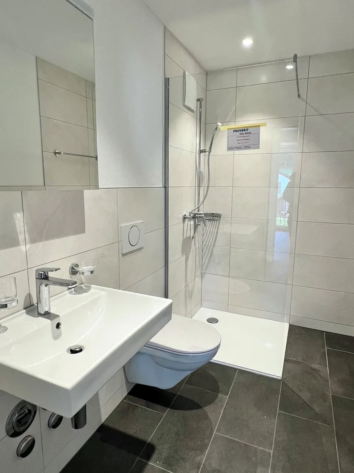 Prächtige 4.5 Zimmer Wohnung im 1. Stock