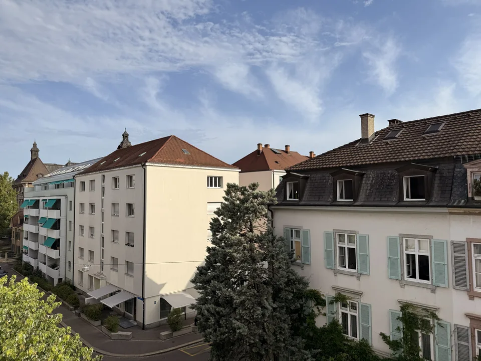Appartement rénové de 2,5 pièces dans le quartier d'Iselin