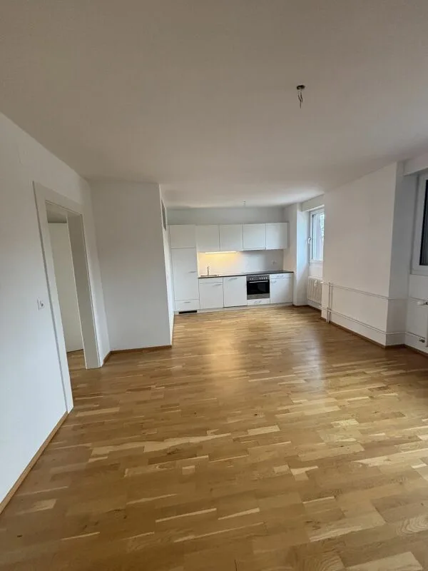 Geräumige helle 2-Zimmerwohnung