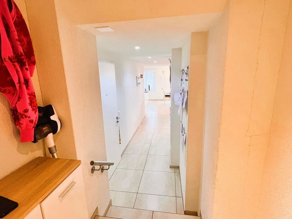 Quietly located yet close to the city center, 5 minutes on foot to the train station