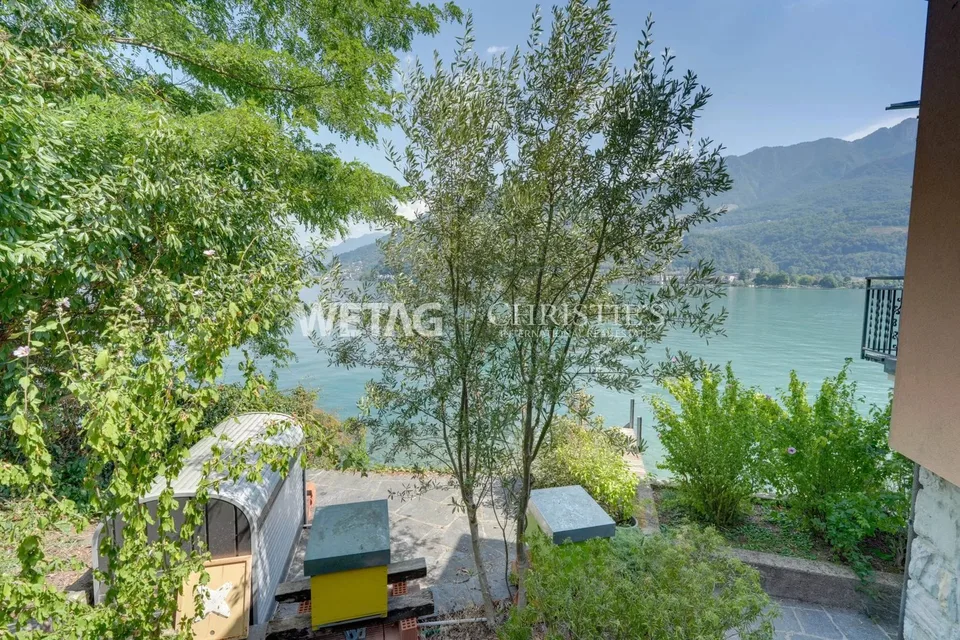 Direkt am See mit Bootsplatz: Charmante Villa in Riva San Vitale zum Verkauf ? Zweitwohnsitz möglich