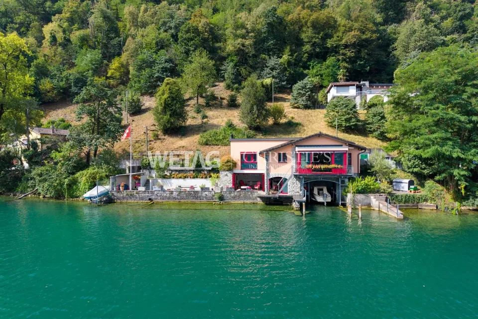 Direkt am See mit Bootsplatz: Charmante Villa in Riva San Vitale zu...