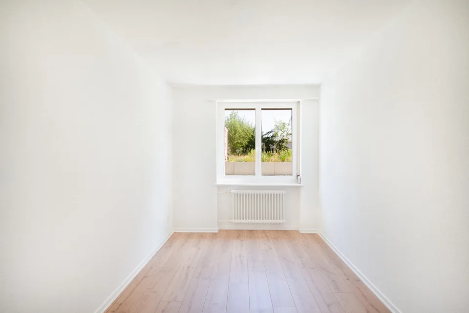 Renovierte 4- Zimmerwohnung in Spreitenbach zu vermieten!