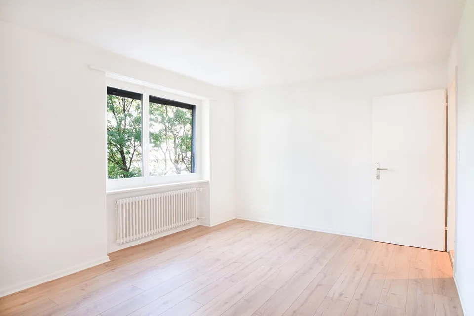 Renovierte 4- Zimmerwohnung in Spreitenbach zu vermieten!