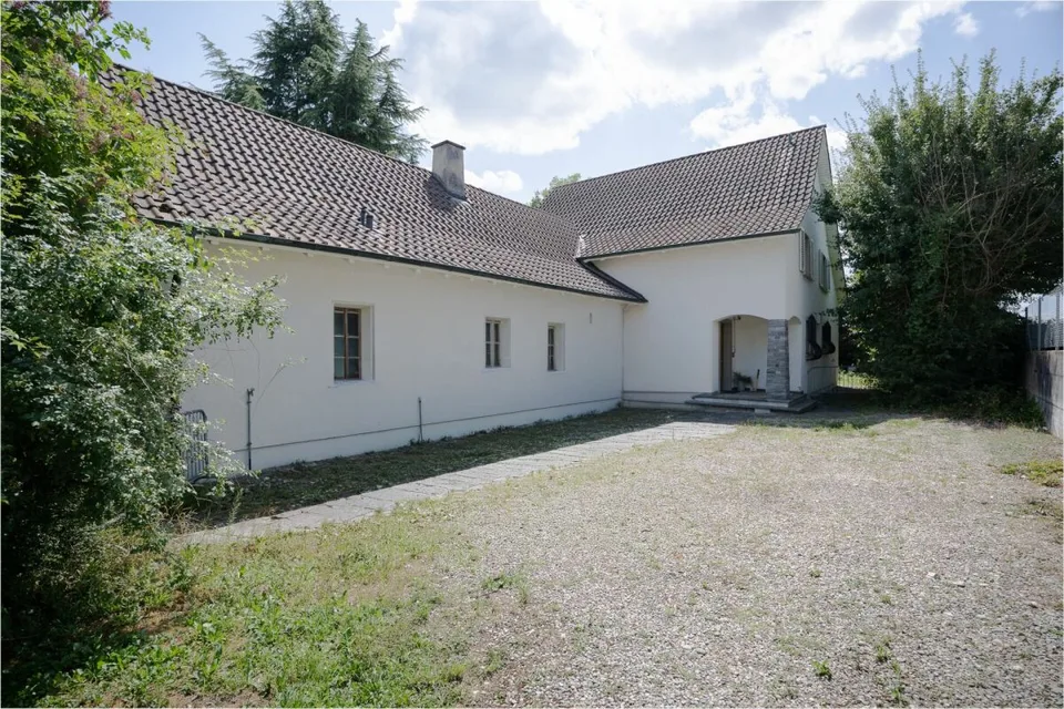 Historische Landhausvilla in ruhiger Lage