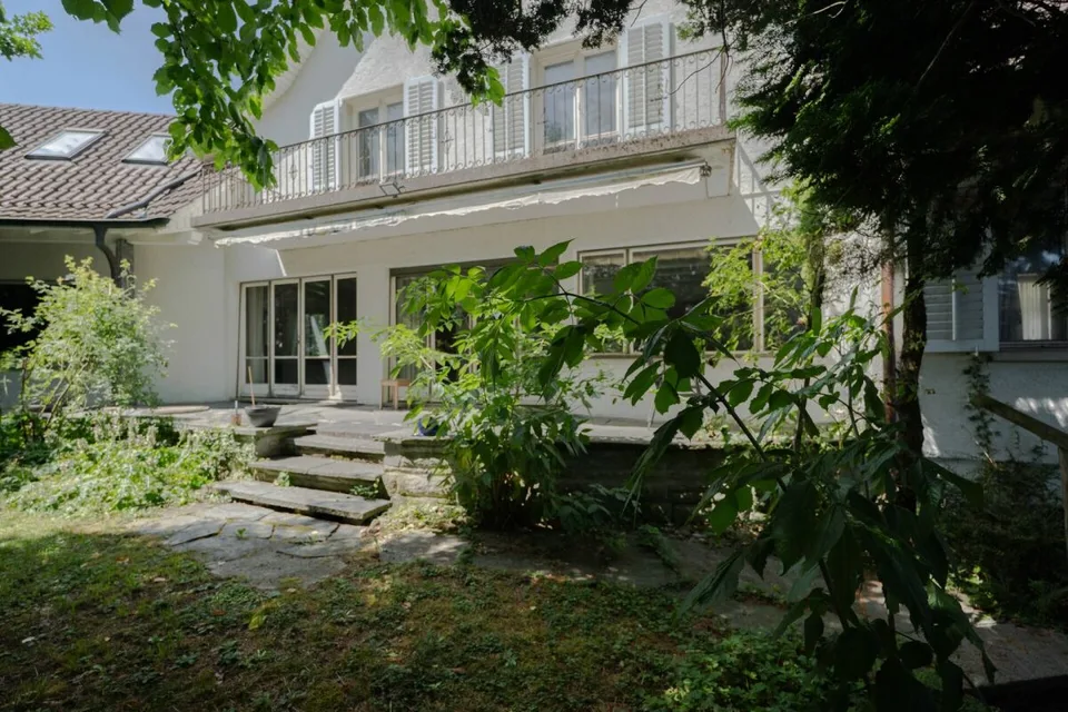Historische Landhausvilla in ruhiger Lage