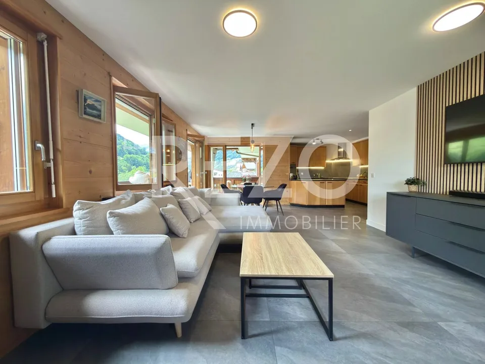 Wohnung mit 4,5 Zimmern, großem Balkon und Panoramablick. Troistorrents, VS