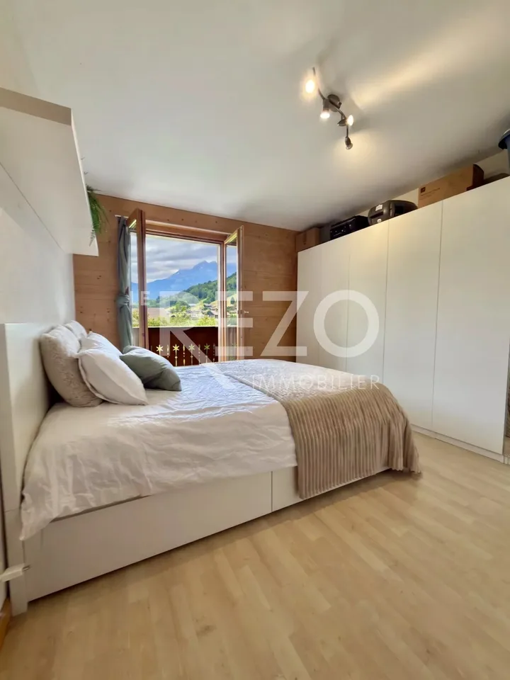 Wohnung mit 4,5 Zimmern, großem Balkon und Panoramablick. Troistorrents, VS