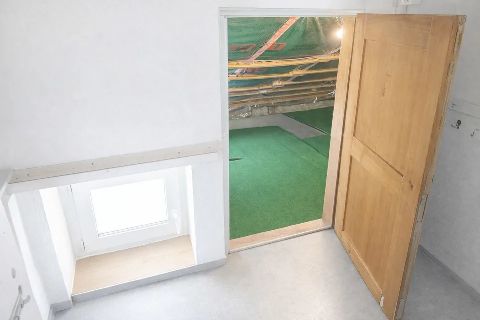 Schönes 5 Zimmer Reihenhaus mit Garten und Innenparkplatz