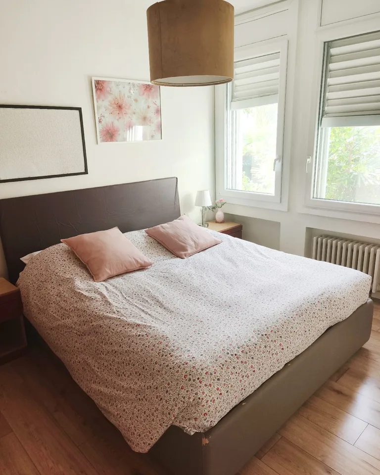 Helles 2,5-Zimmer-Apartment mit großer Terrasse und Seeblick in einer Residenz mit Pool