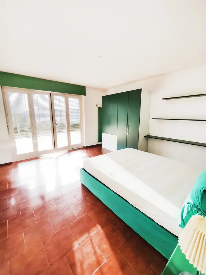 Elegantes unabhängiges 5,5-Zimmer-Haus mit Pool und großem Garten