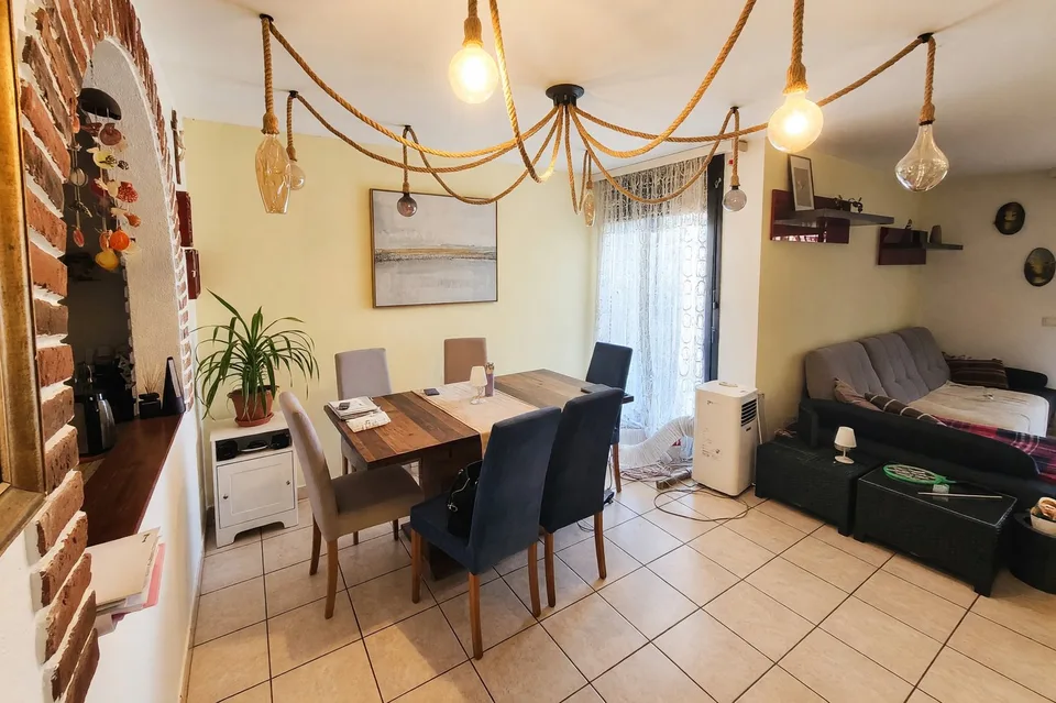 Villa 5,5 avec jardin de 300 m² et mansarde habitable