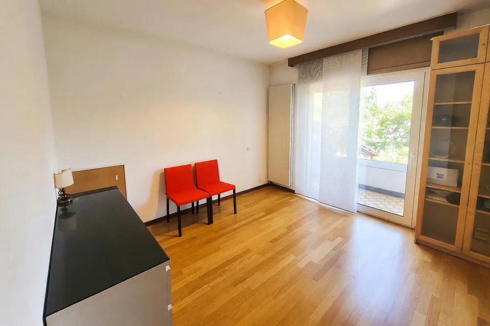 Appartement 4,5 mit Kamin und drei Terrassen in Manno