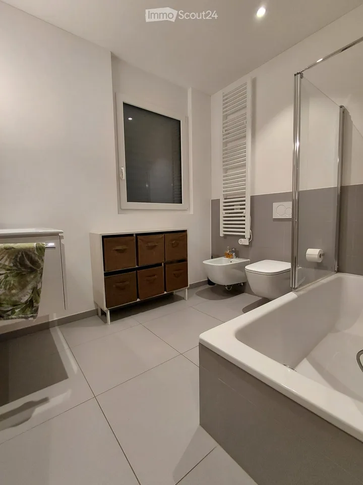 Appartement moderne 4.5 pièces avec grande terrasse à Cureglia