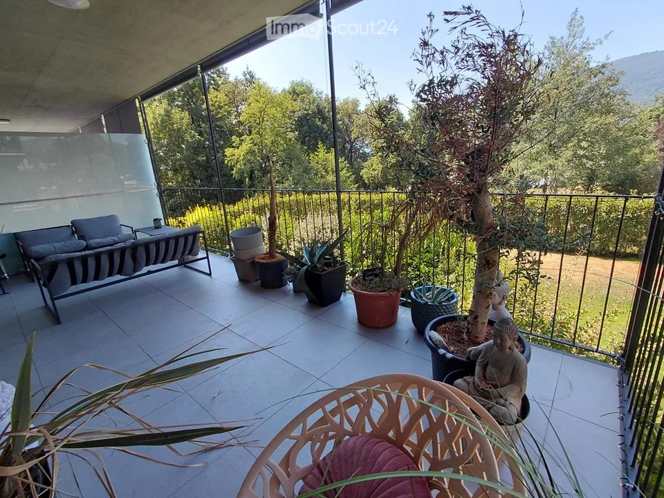 Appartement moderne 4.5 pièces avec grande terrasse à Cureglia