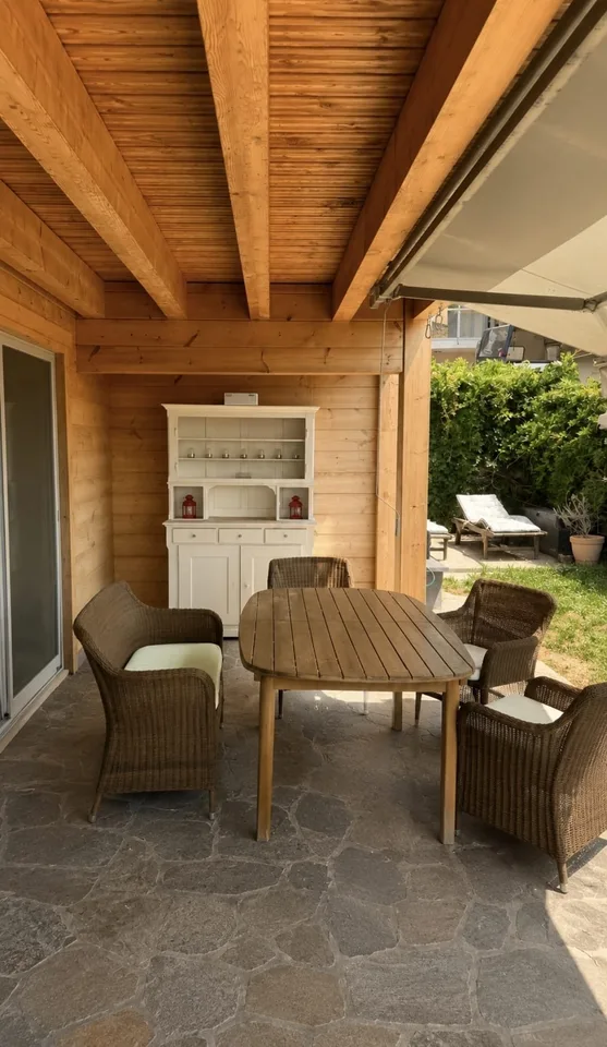3 Familienhaus mit Pferdestall, Reitplatz, Naturpool und Überlaufbecken