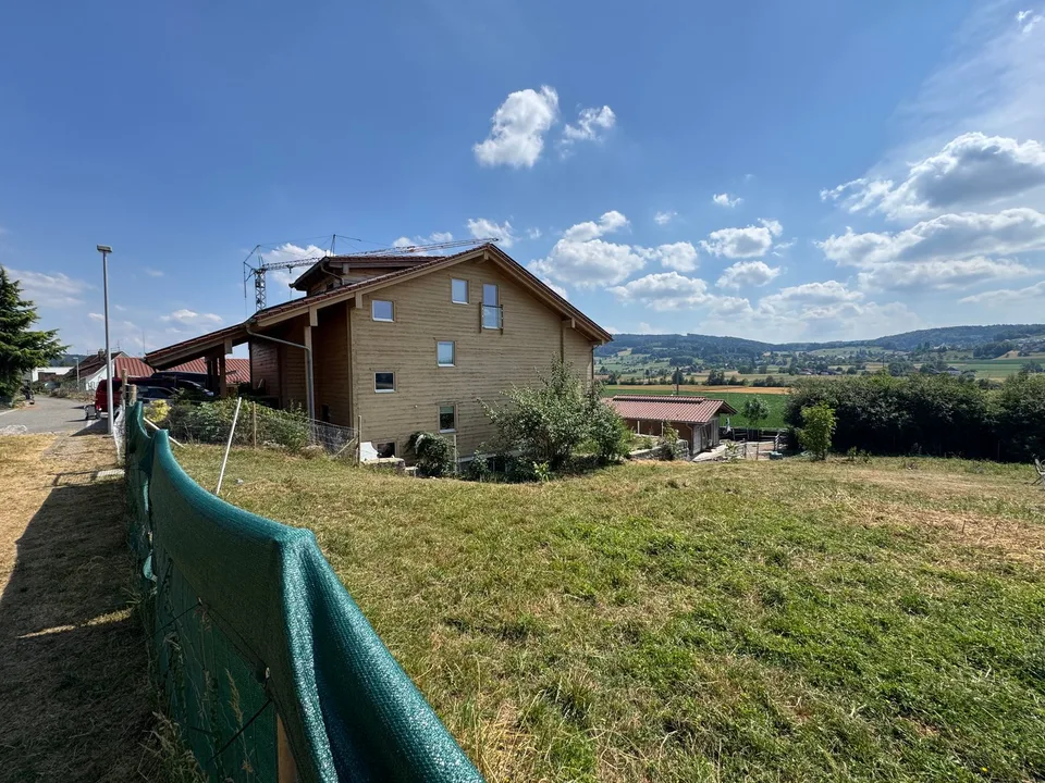 3 Familienhaus mit Pferdestall, Reitplatz, Naturpool und Überlaufbecken