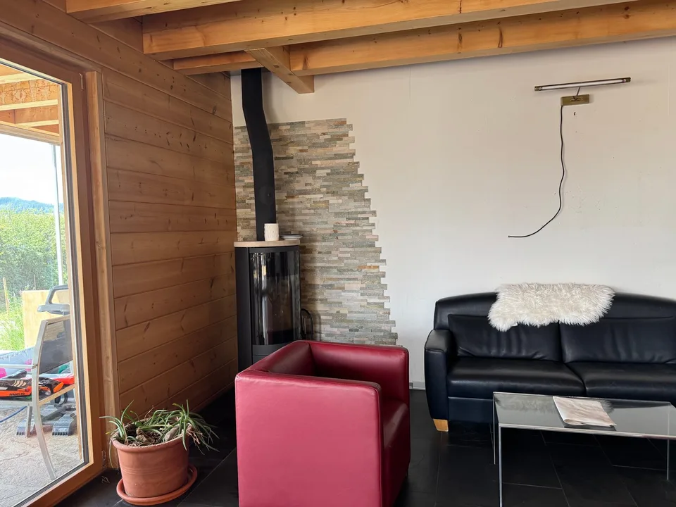 3 Familienhaus mit Pferdestall, Reitplatz, Naturpool und Überlaufbecken