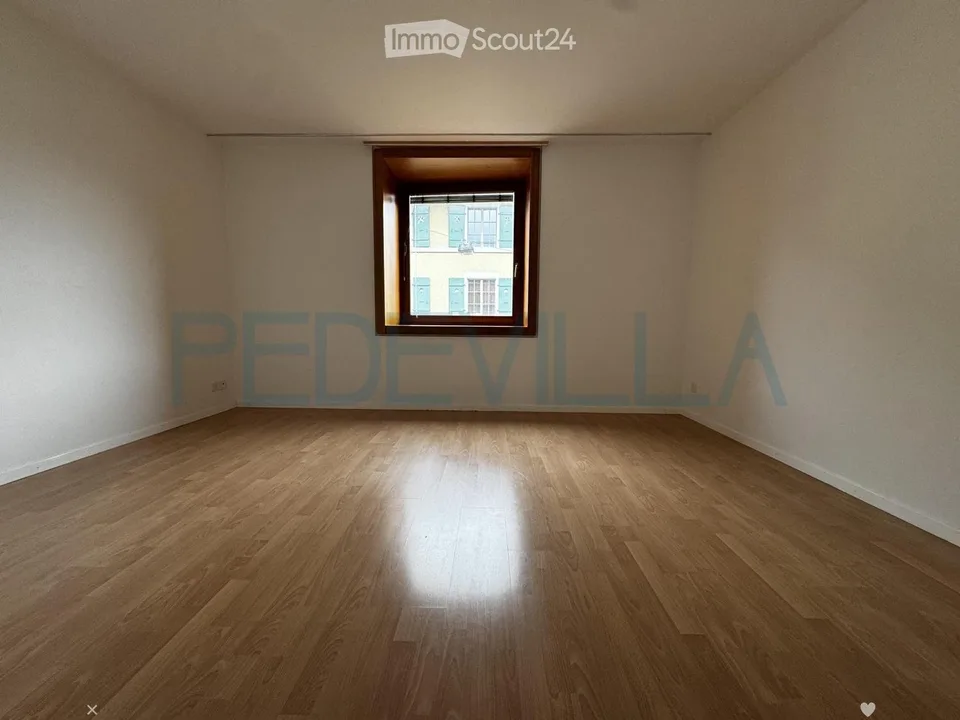 Übernahme des Mietvertrags, Souplex von 105 m², 1710.- – Foto 2 von 4