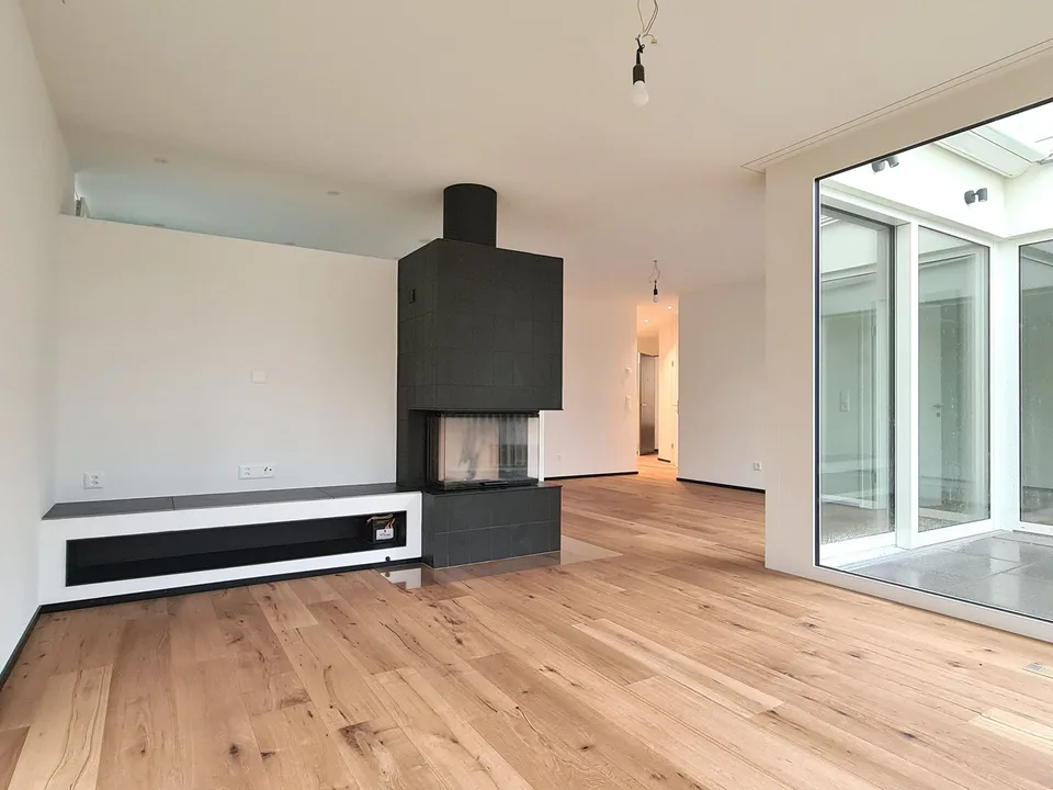 From 20.9./1.10./15.10. - Top 95m2 attic apartment with 65m2 roof garden
