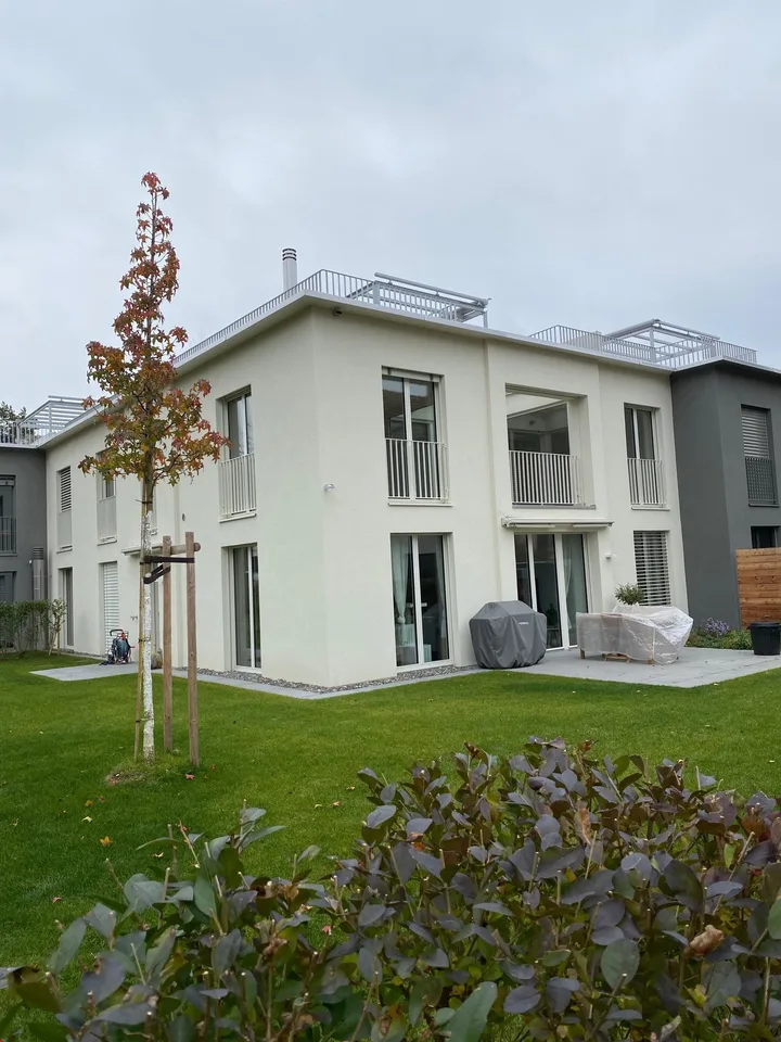 From 20.9./1.10./15.10. - Top 95m2 attic apartment with 65m2 roof garden