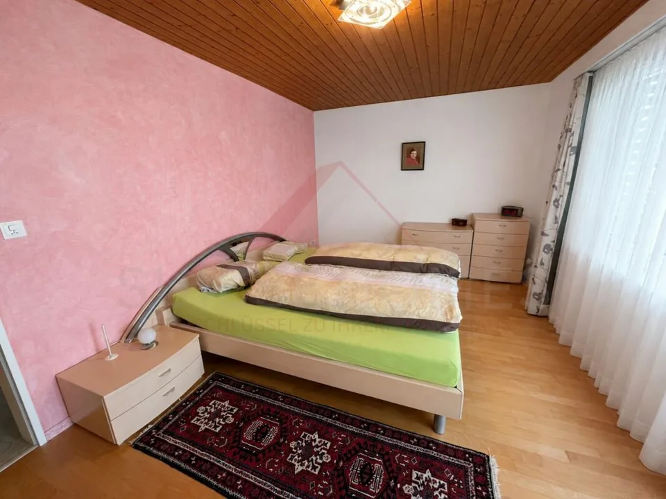 Charmantes 5.5-Zimmer-Einfamilienhaus mit Alpenblick, grossem Garten und Ausbaupotenzial in Stetten AG