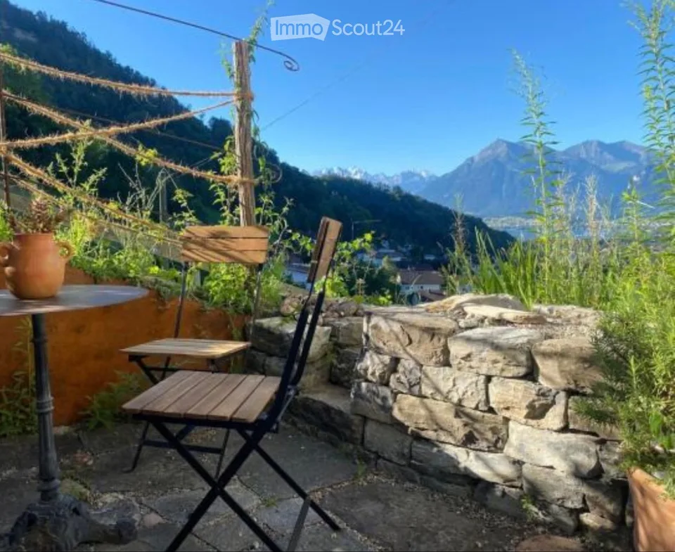 Möblierte Traumwohnung mit See & Bergsicht in Thun