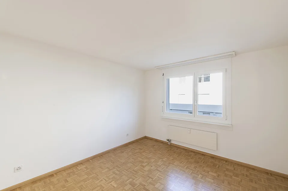 ***3'ZWG**BRAND-Neue Küche und Bad**30m2 Wo/Essen**14m2 Balkon