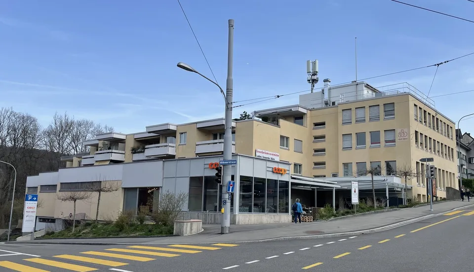 Schöne 2 ½ Zimmer-Wohnung mit Blick ins Grüne
