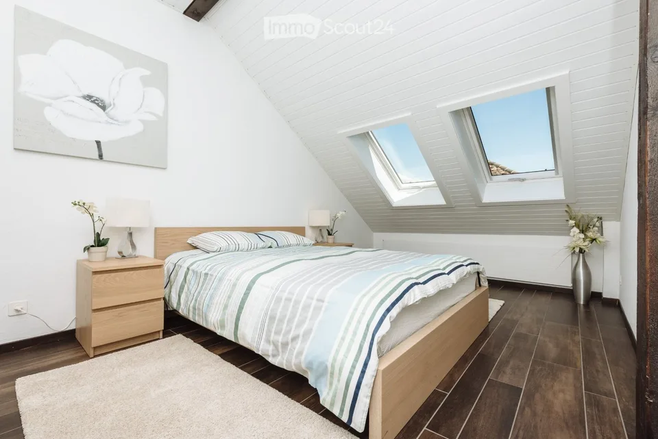 NYON Centre  -  Entièrement meublé  /  Fully-furnished