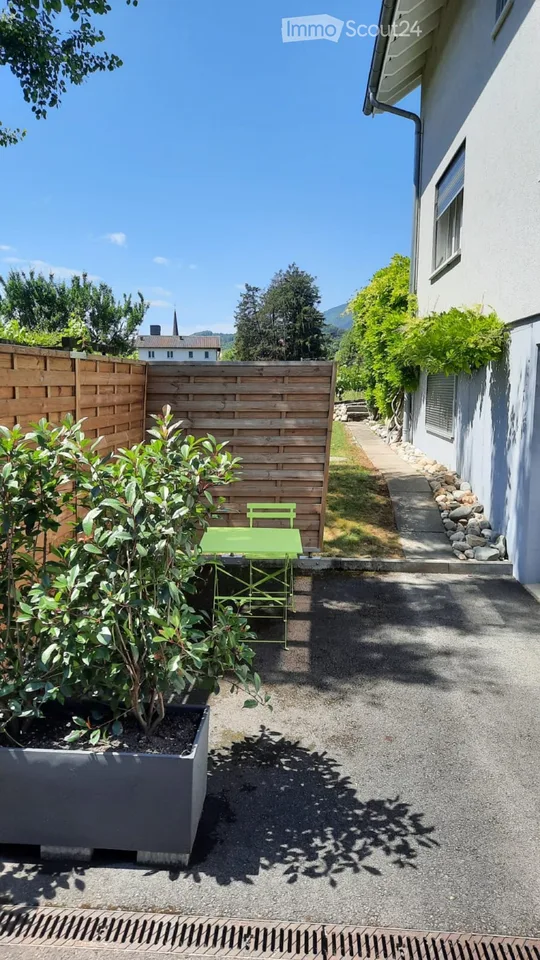 Bello appartamento di 2 locali in una casa indipendente