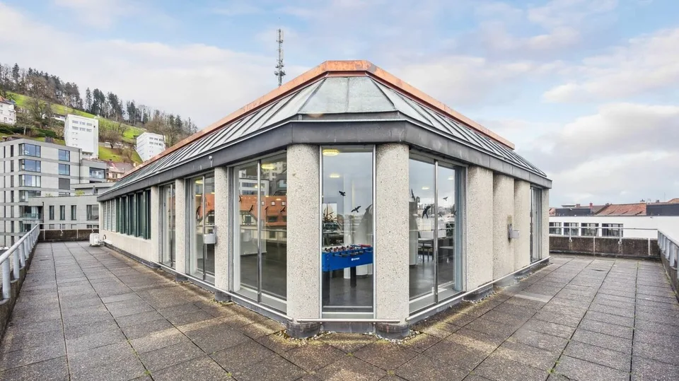 Über den Dächern arbeiten - 167 m² Büro mit Terrasse