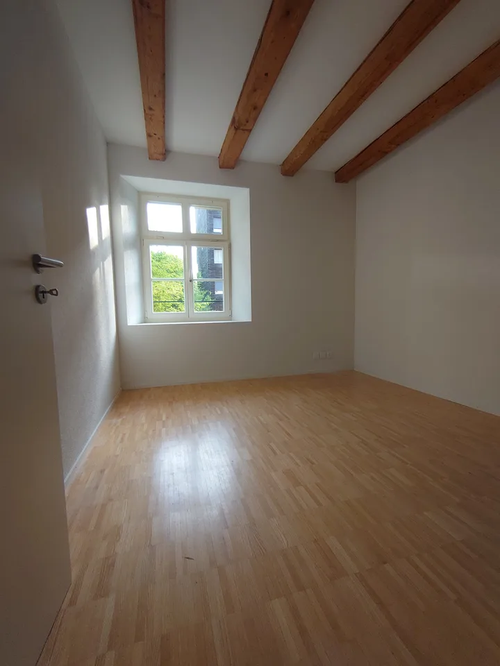 Grosszügiges und modernes Loft im ruhigen Herbligen