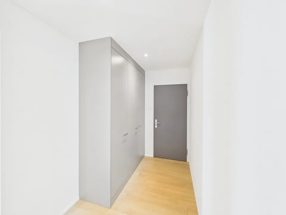 Moderne 2.5-Zimmerwohnung mit 14m2 Balkon