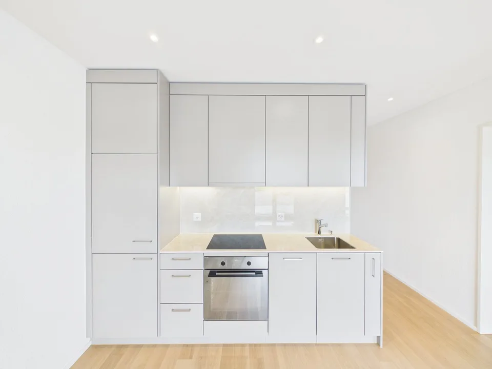 Moderne 2.5-Zimmerwohnung mit 14m2 Balkon