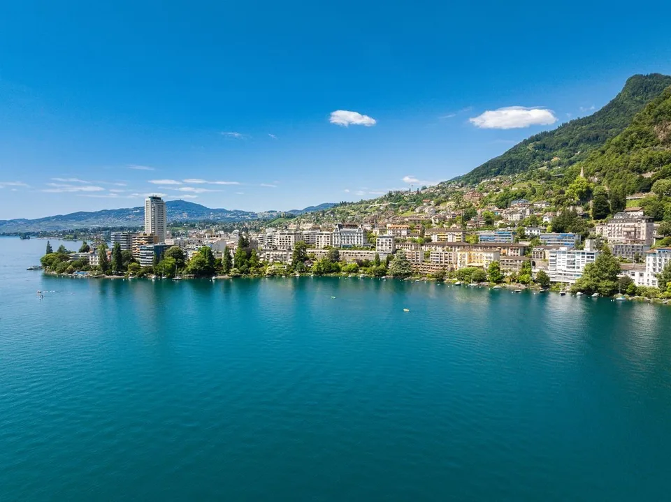 Luxueux Appartement en 1ère ligne de Lac à Territet - Exclusivité Rockwell Properties