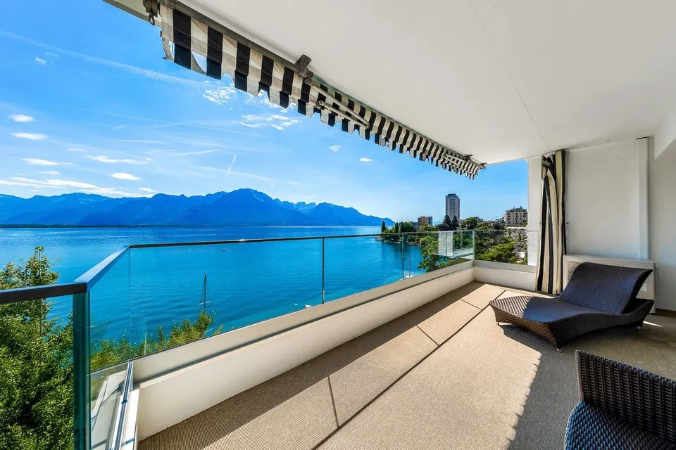 Luxueux Appartement en 1ère ligne de Lac à Territet - Exclusivité Rockwell Properties