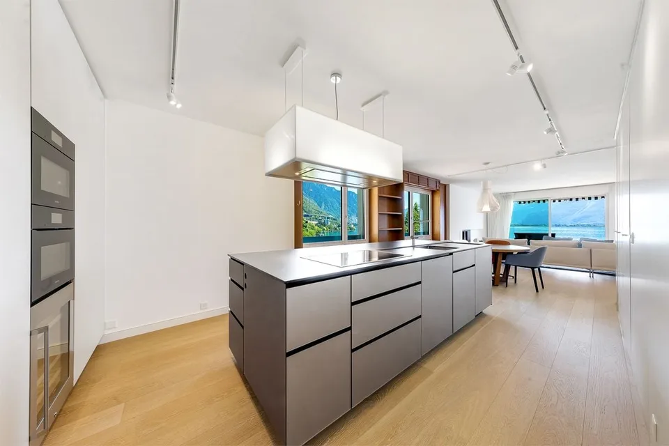 Luxueux Appartement en 1ère ligne de Lac à Territet - Exclusivité Rockwell Properties