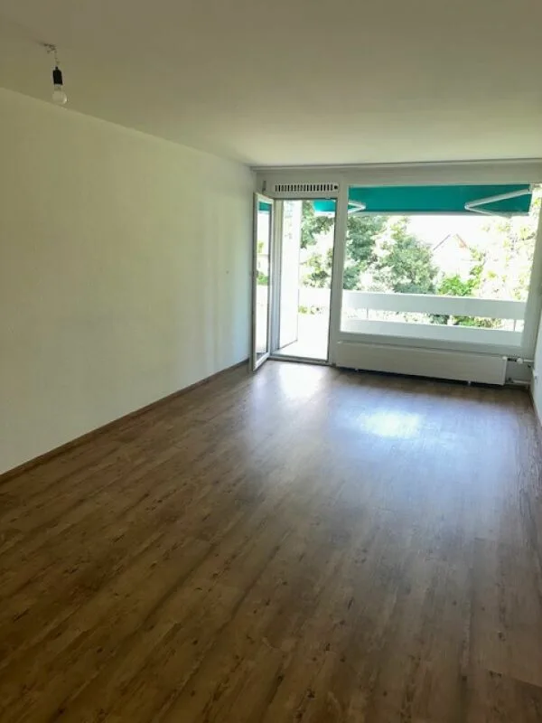 Appartamento di 3 locali luminoso con vista sul verde
