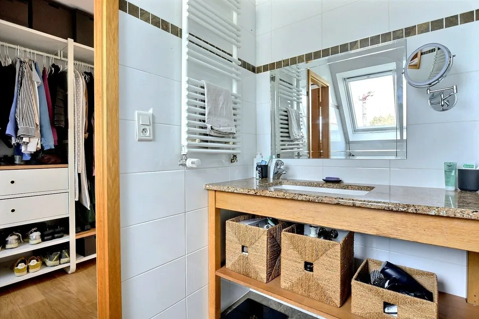 EXKLUSIVES EINFAMILIENHAUS AM WALDRAND – RUHE, NATUR & NÄHE ZU BASEL