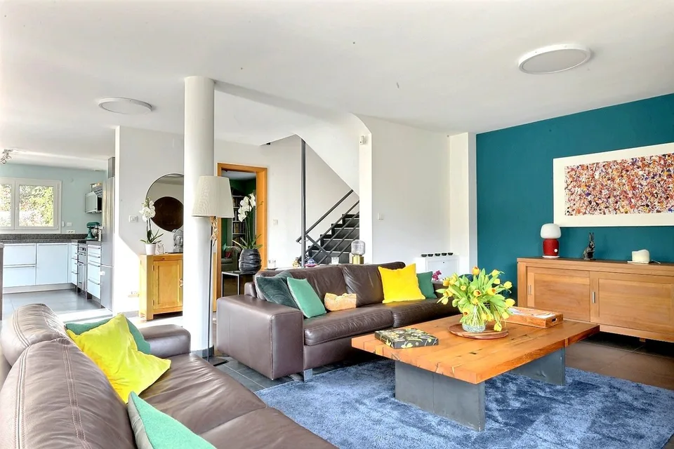 EXKLUSIVES EINFAMILIENHAUS AM WALDRAND – RUHE, NATUR & NÄHE ZU BASEL