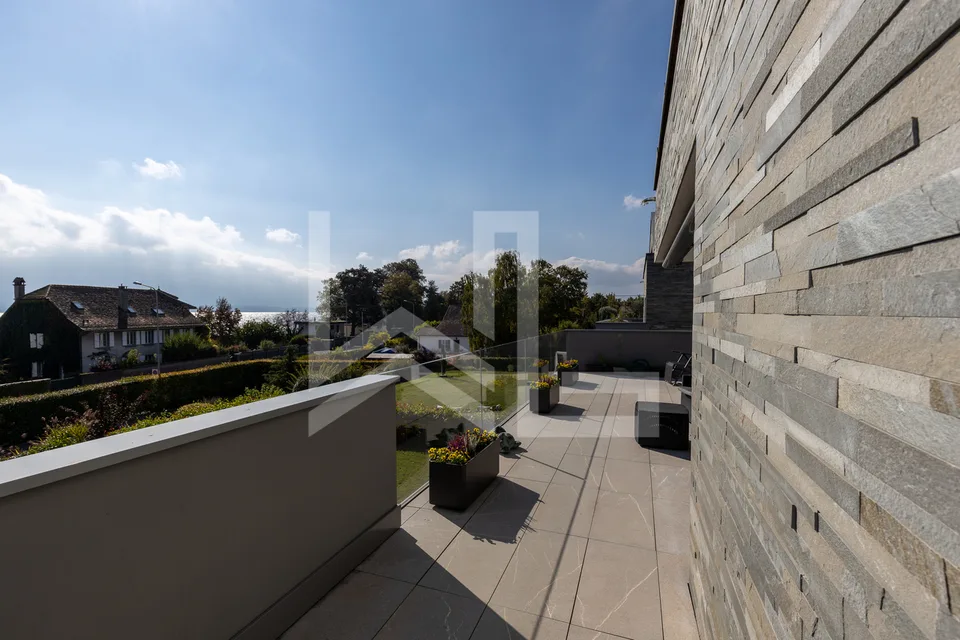Bellissimo duplex a due passi dal centro e dal lago