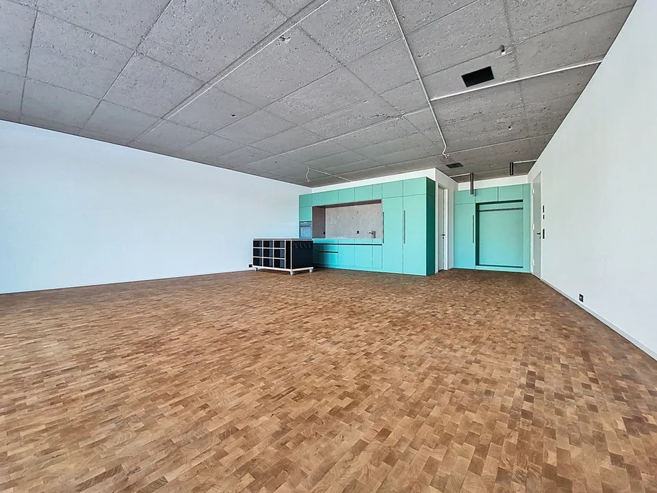 Ampio studio commerciale in stile loft a Zumikon in affitto