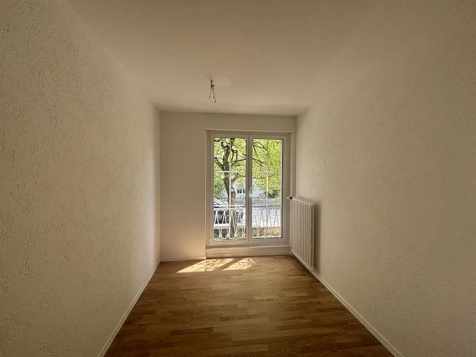 3.5-room apartment, ground floor left
