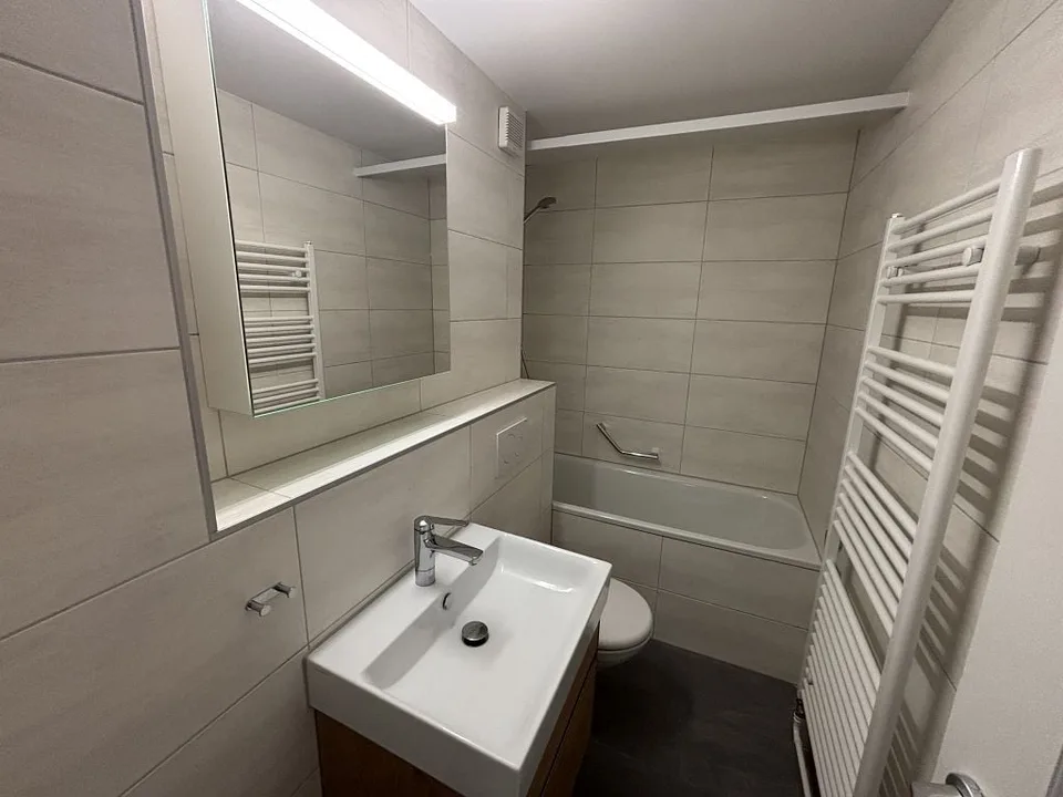 3.5-room apartment, ground floor left