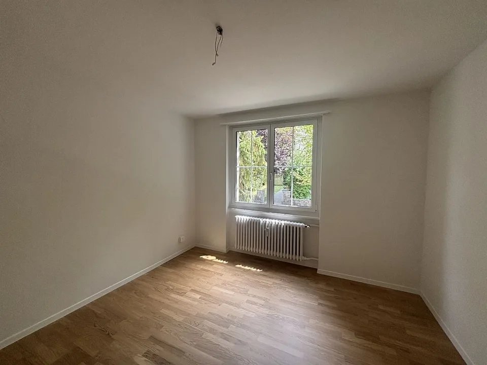 3.5-room apartment, ground floor left