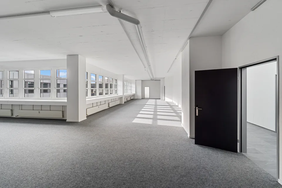Espaces de bureaux rénovés et prêts à être occupés "GAR"