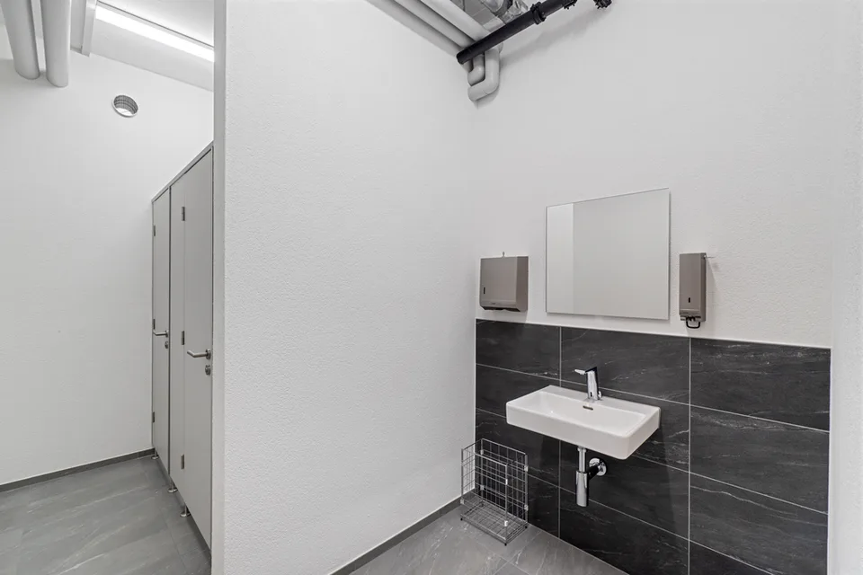 Espaces de bureaux rénovés et prêts à être occupés "GAR"