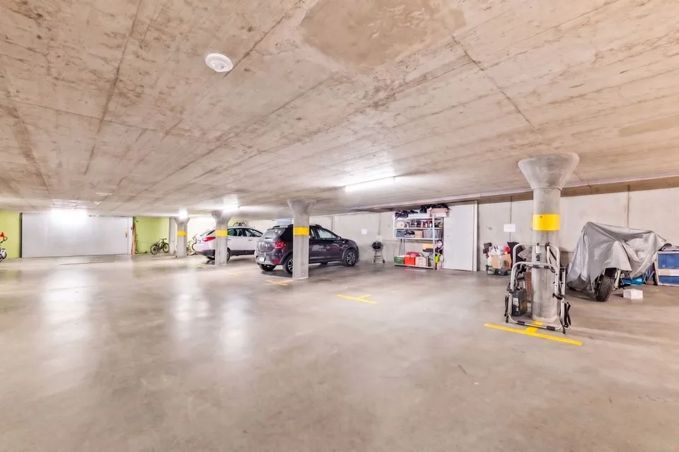 5.5-Zimmer-Maisonette: 146 m² Wohnkomfort mit Galerie, Terrasse und Weitsicht
