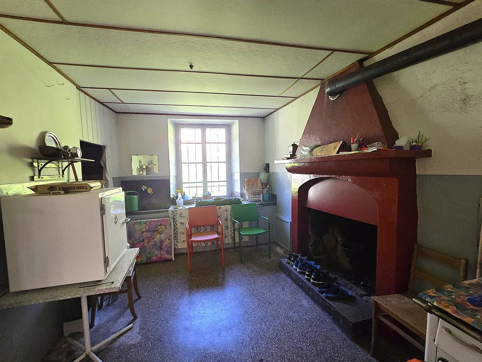 Großes Haus mit Garten, Garage und herrlicher Aussicht